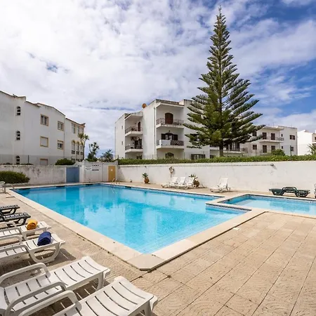 아파트 Santa Terezinha By Seewest 라고스